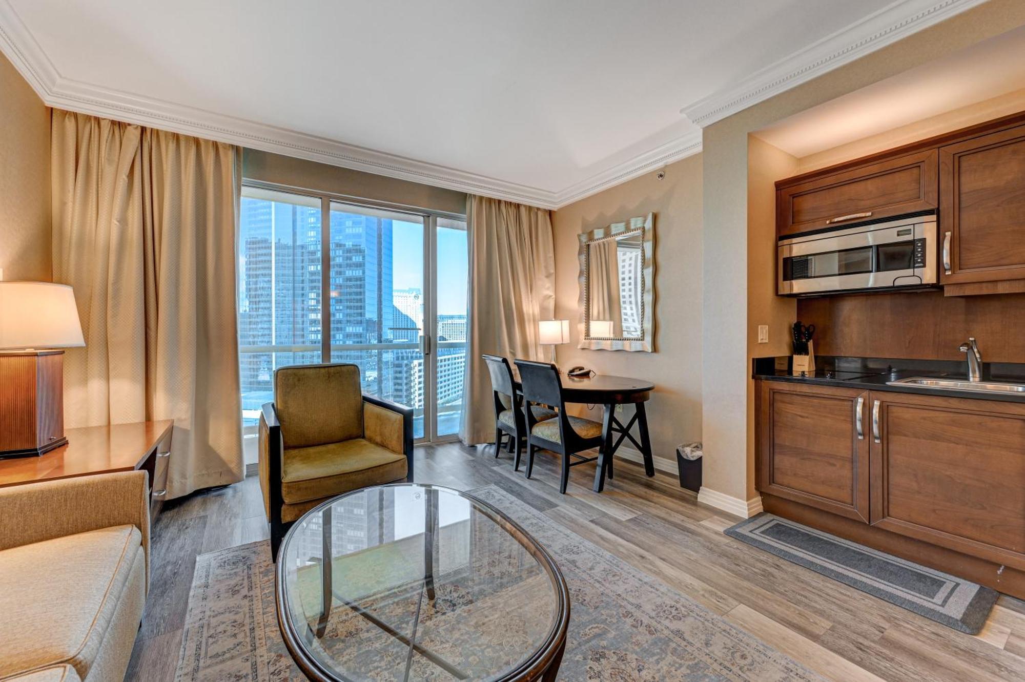Balcony Signature Mgm Great View No Fees Free Valet Lazy River